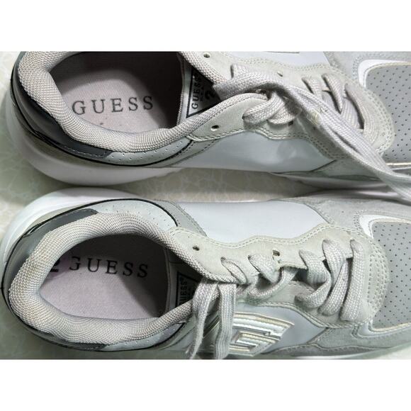 GUESS Shazz Sneaker SHOE MENS SIZE 10.5 LIGHT GRAY NEW - Picture 3 of 6